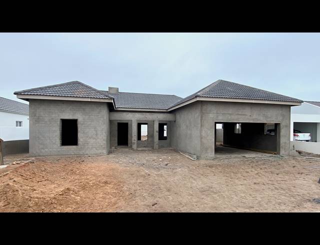 3 BEDROOM HOUSE FOR SALE IN ATLANTIC SANDS PRIVATE ESTATE
